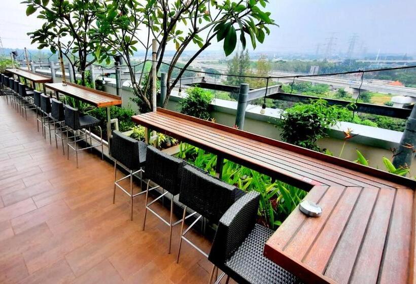 Fotos del hotel Teraskita  Jakarta Managed By Dafam:  13