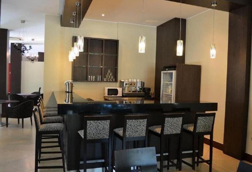 Fotos del hotel Jardy Hôtel & Suites:  6