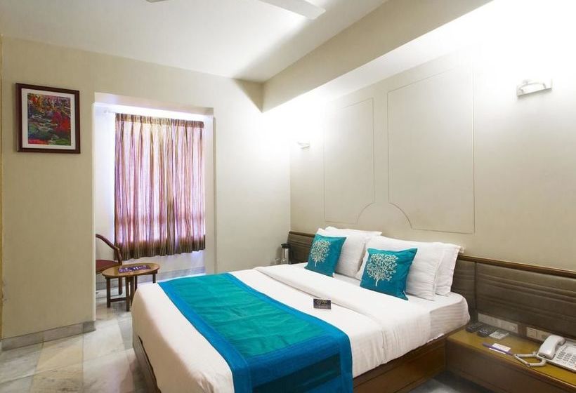 Oyo Premium Sion Railway Station