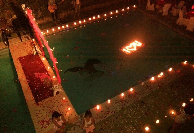 Fotos del hotel Marquis Hotel & Restaurant:  21