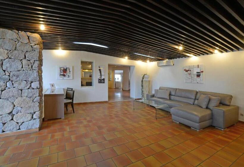 Fotos del hotel Calvi Hôtel:  3