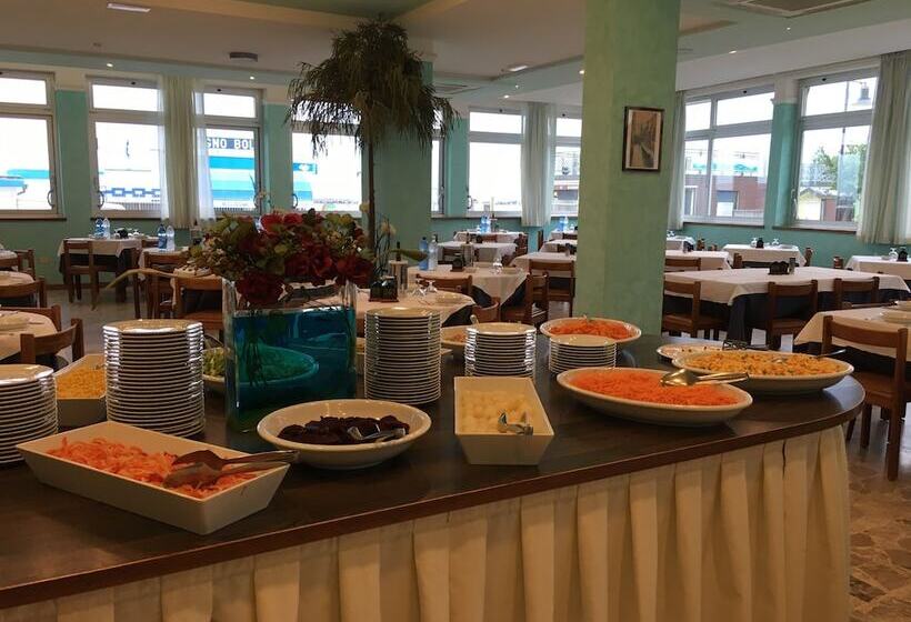 Fotos del hotel Amare Beach:  11