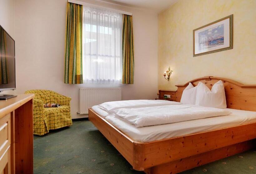 Fotos del hotel Posthotel Strengen:  21