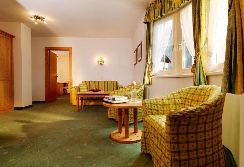 Fotos del hotel Posthotel Strengen:  25