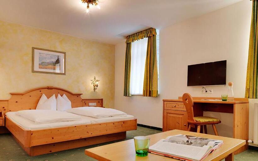 Fotos del hotel Posthotel Strengen:  24