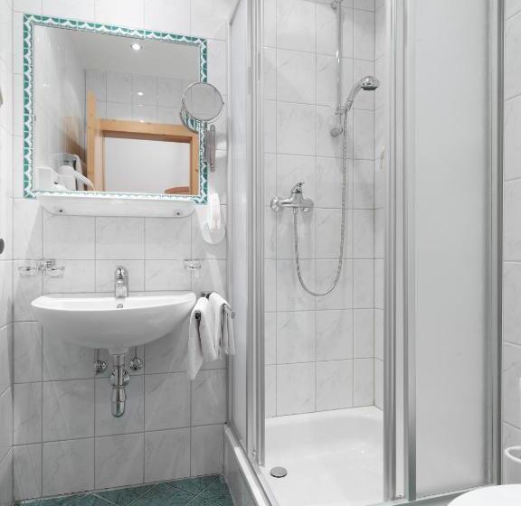 Fotos del hotel Posthotel Strengen:  19