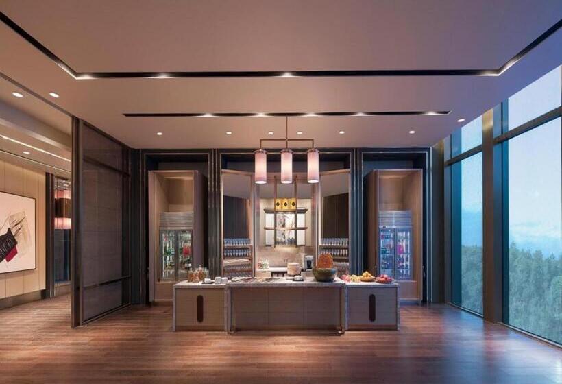 Fotos del hotel New World Guiyang:  8