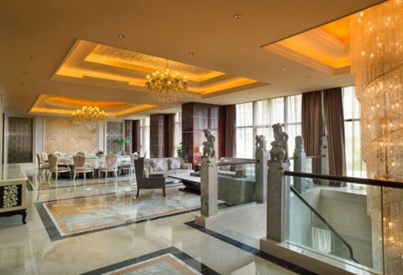 Fotos del hotel Embassador International:  16