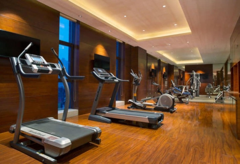 Fotos del hotel Embassador International:  5