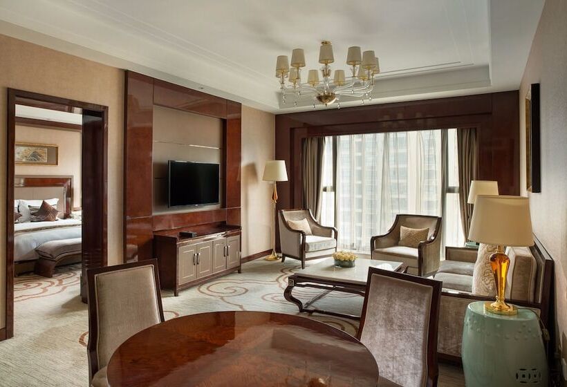 Fotos del hotel Embassador International:  25