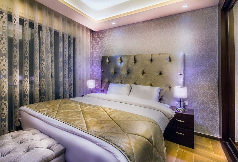 Fotos del hotel Nadine Boutique Suites:  2