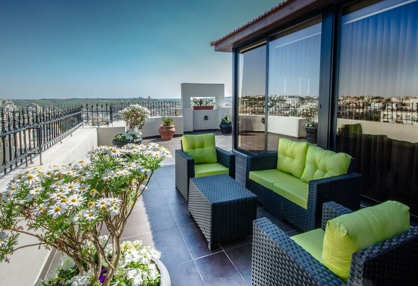 Fotos del hotel Nadine Boutique Suites:  5