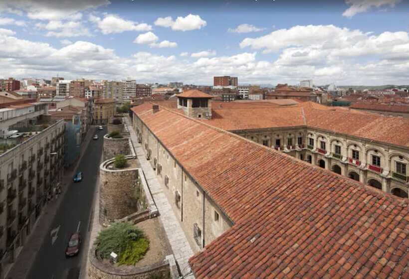 Fotos del hotel Real Colegiata San Isidoro:  10