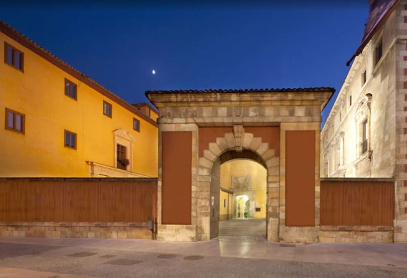 Fotos del hotel Real Colegiata San Isidoro:  13