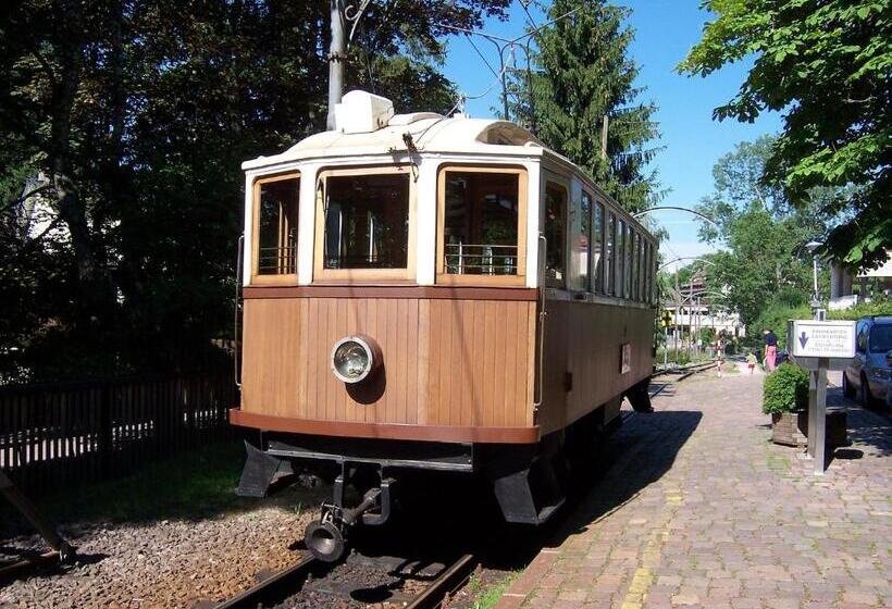 Fotos del hotel Apartments Waldquell:  6