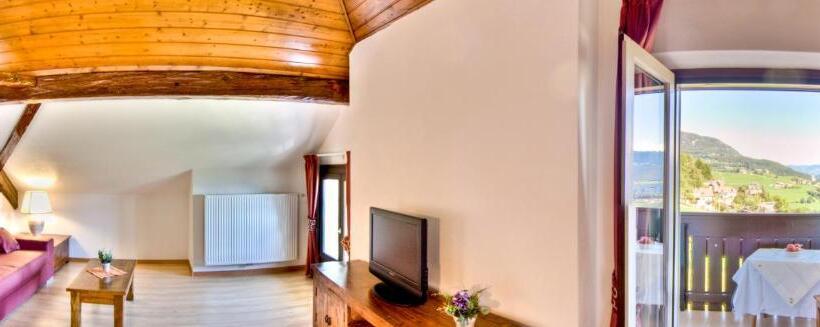 Fotos del hotel Apartments Waldquell:  22