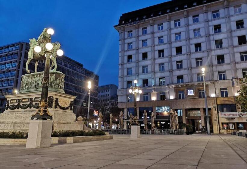 Five Points Square  City Center