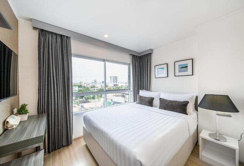 Fotos del hotel The Grass Serviced Suites:  17