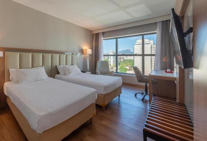 Fotos del hotel Laghetto Stilo Barra Rio:  6