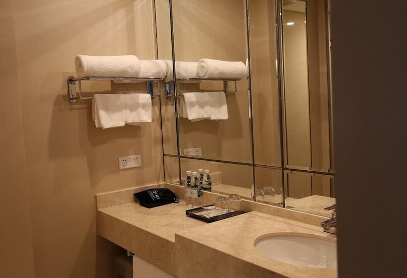 Fotos del hotel Free Comfort Holiday Hotel Xishan:  7