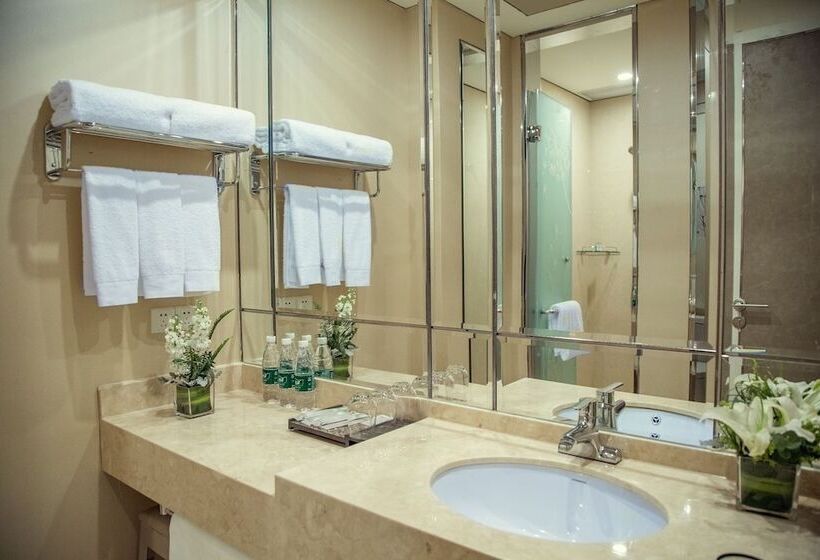 Fotos del hotel Free Comfort Holiday Hotel Xishan:  10