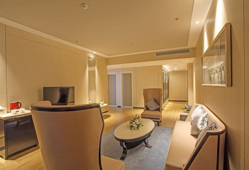 Fotos del hotel Free Comfort Holiday Hotel Xishan:  9