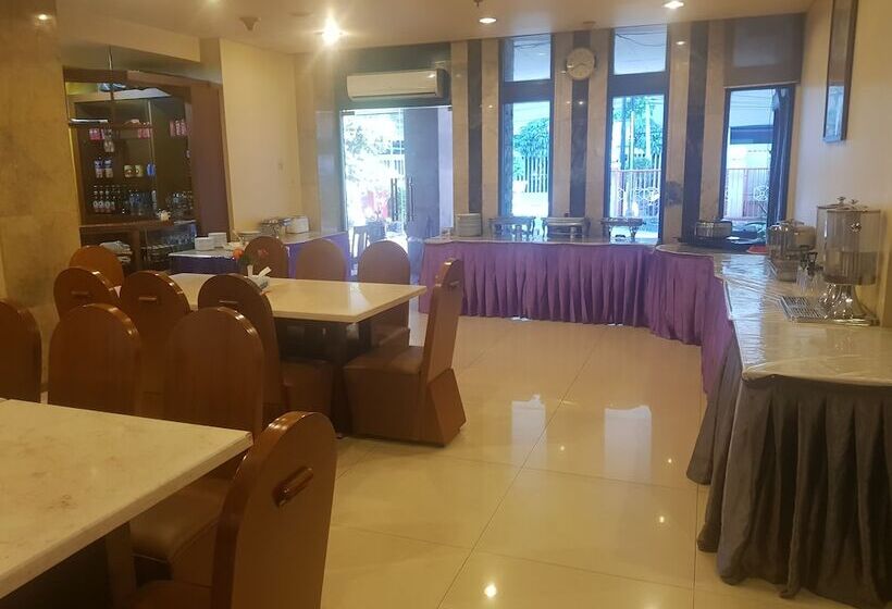 Fotos del hotel Surya Baru:  14