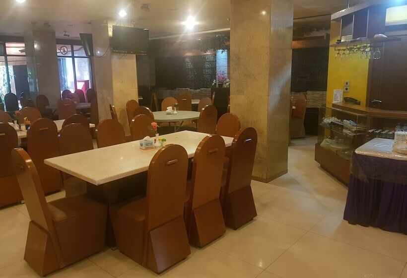 Fotos del hotel Surya Baru:  5