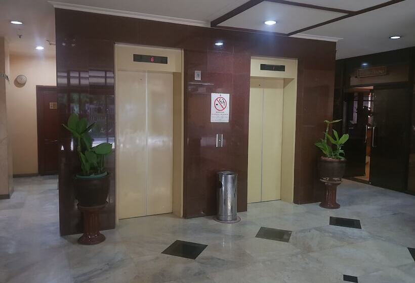 Fotos del hotel Surya Baru:  13