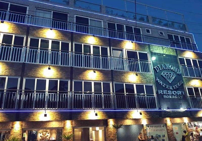 Fotos del hotel Diamond Water Edge Resort:  2