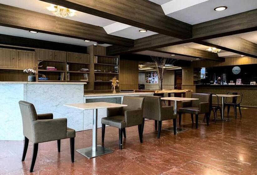 Fotos del hotel Watana:  4