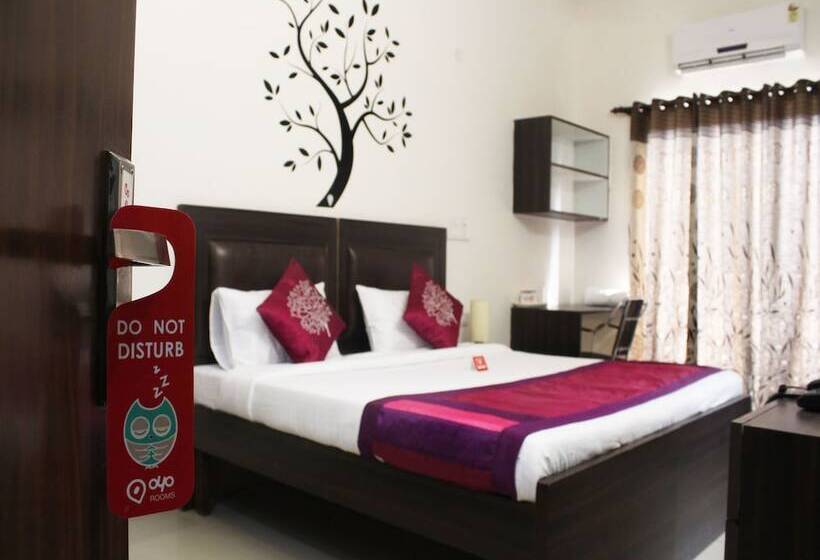 Fotos del hotel Oyo Rooms Sector 49:  10