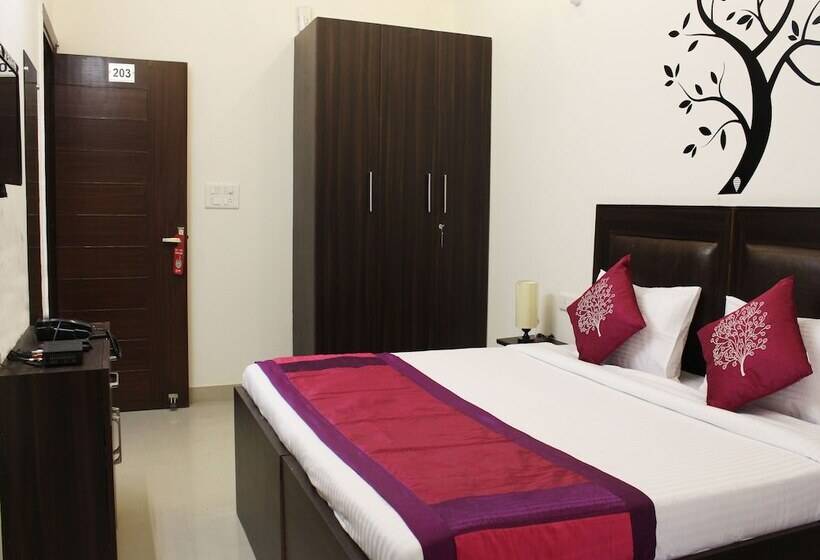 Fotos del hotel Oyo Rooms Sector 49:  15