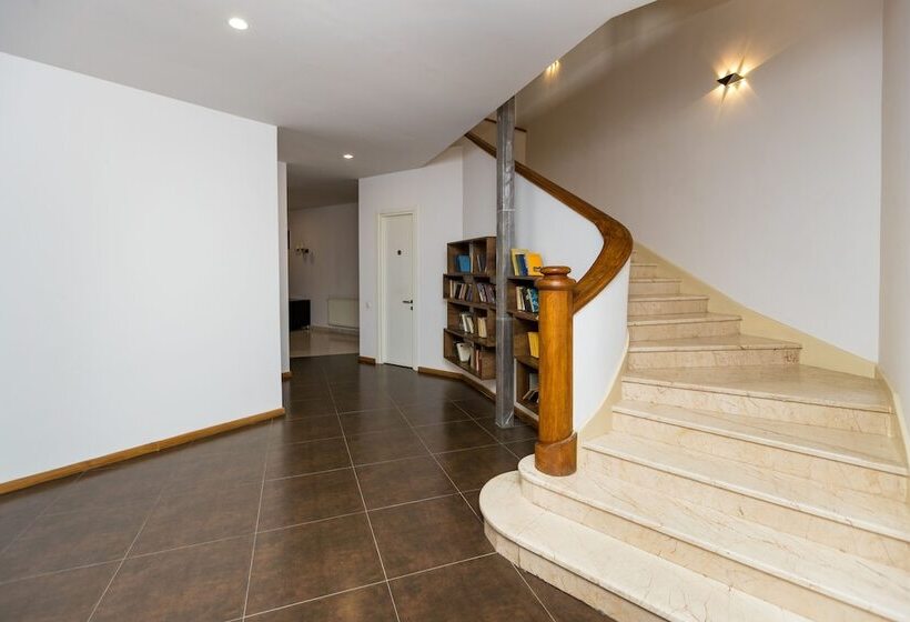 Fotos del hotel Alliance:  2