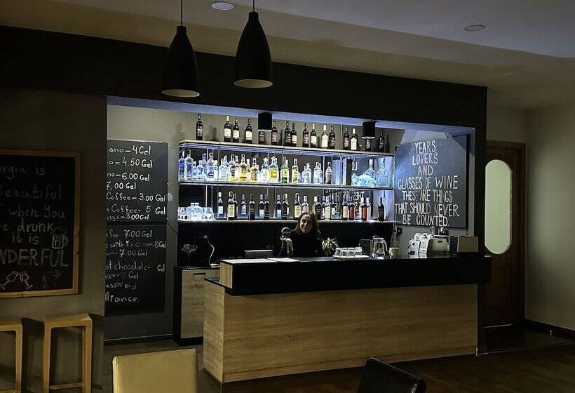 Fotos del hotel Alliance:  4