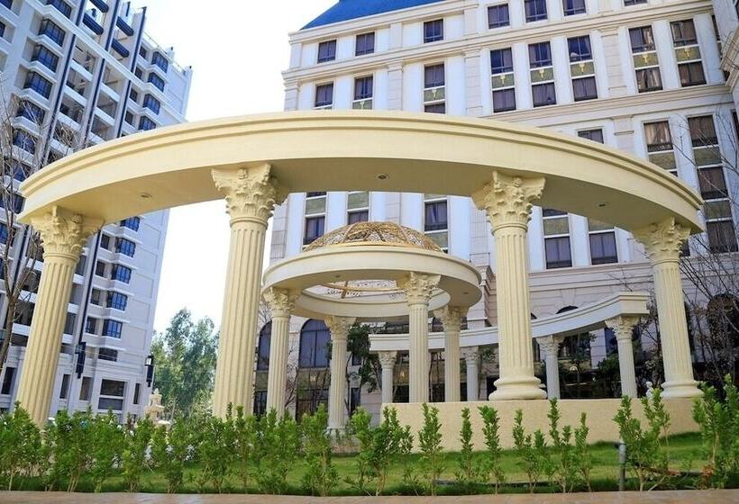 Fotos del hotel Golden Tulip Aesthetics Hotel:  23