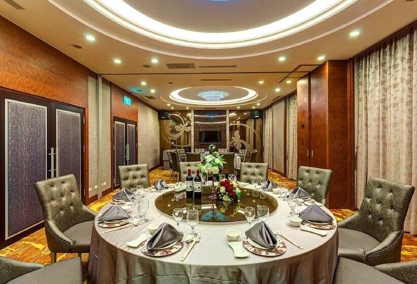 Fotos del hotel Golden Tulip Aesthetics Hotel:  22