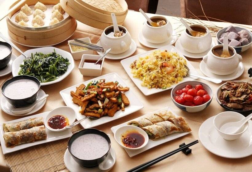 Fotos del hotel Golden Tulip Aesthetics Hotel:  4