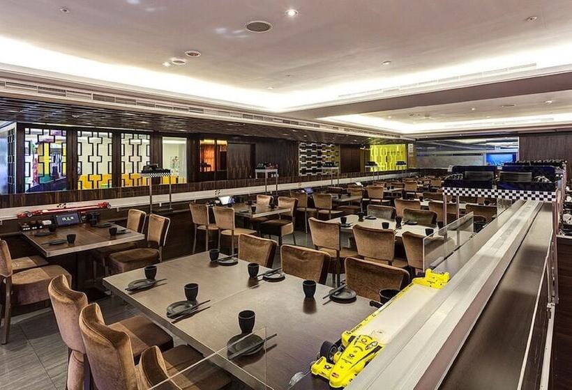 Fotos del hotel Golden Tulip Aesthetics Hotel:  13