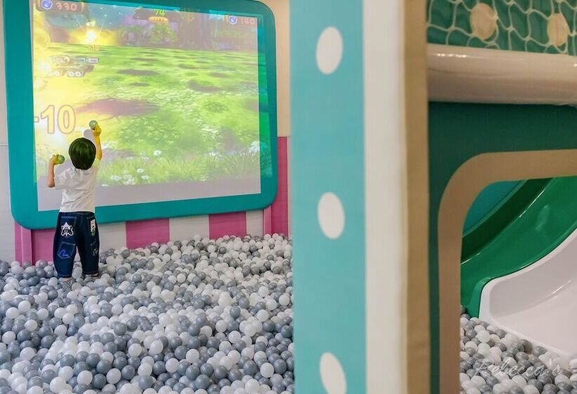 Fotos del hotel Golden Tulip Aesthetics Hotel:  7