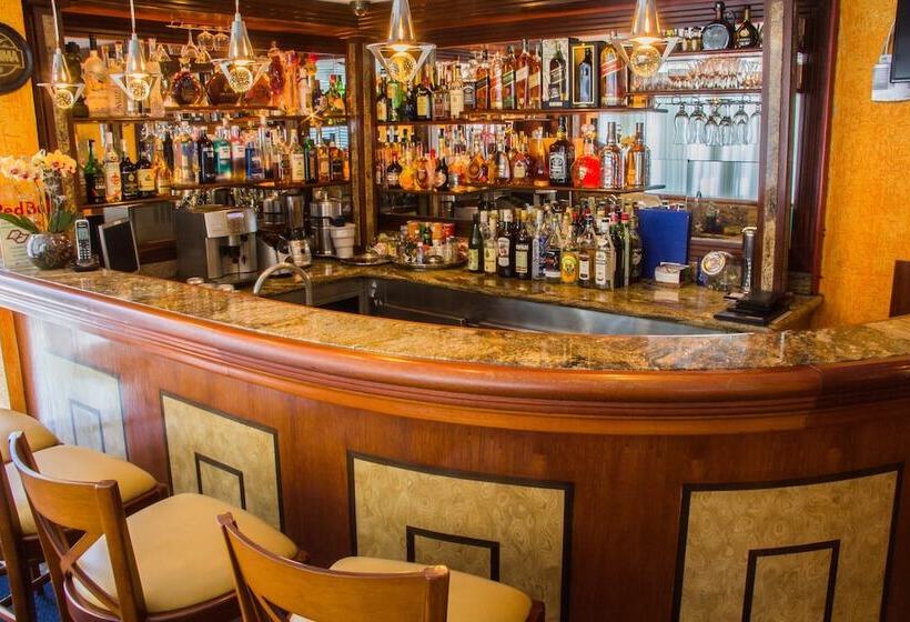 Fotos del hotel L'opera:  5