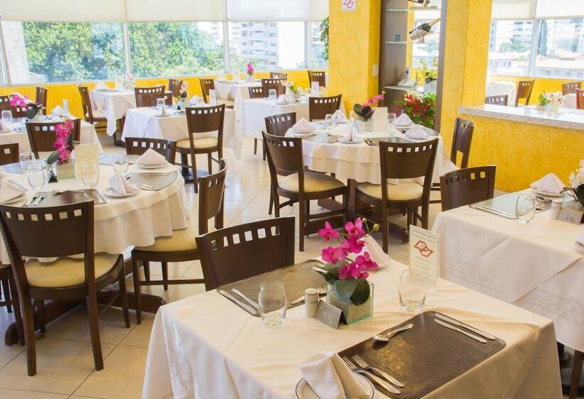 Fotos del hotel L'opera:  10