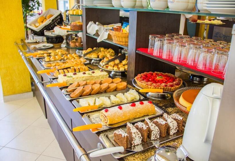 Fotos del hotel L'opera:  16