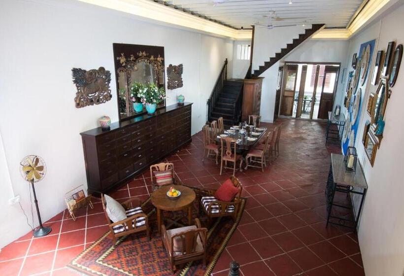 Fotos del hotel Muntri Mews:  15