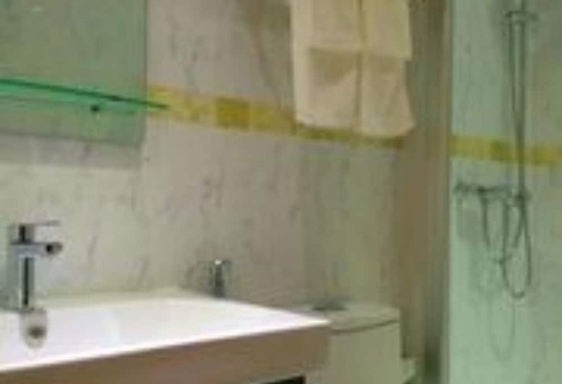 Fotos del hotel Pine Lodge:  11