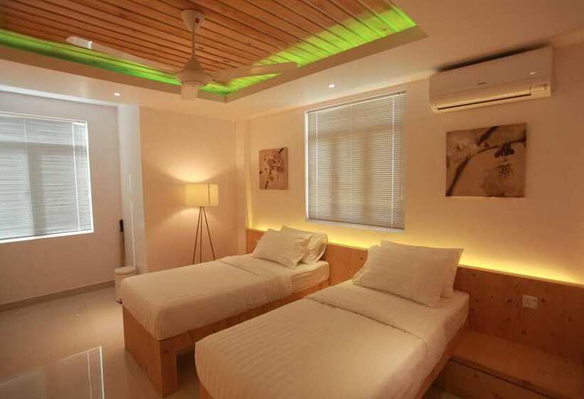 Fotos del hotel Pine Lodge:  15