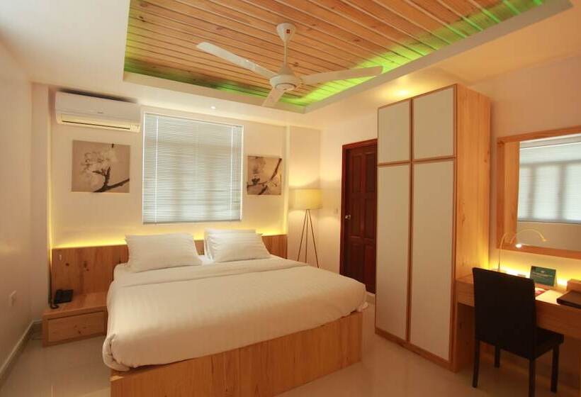 Fotos del hotel Pine Lodge:  9