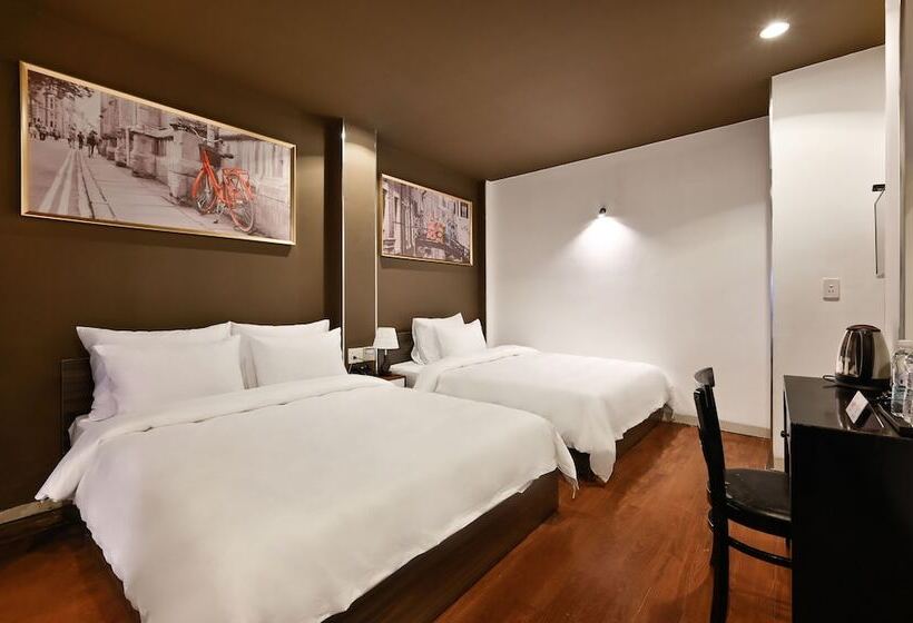 Fotos del hotel Platinum:  6