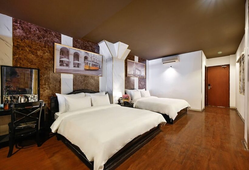 Fotos del hotel Platinum:  4