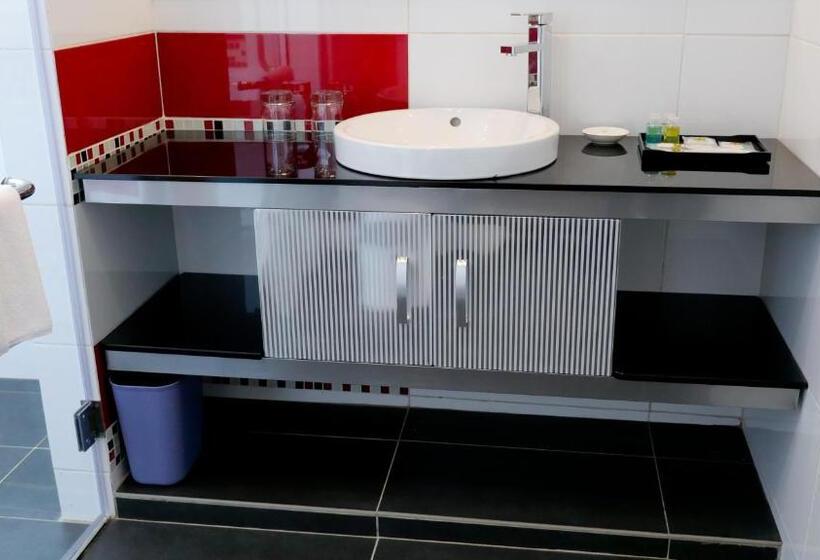 Fotos del hotel Pine Garden:  9